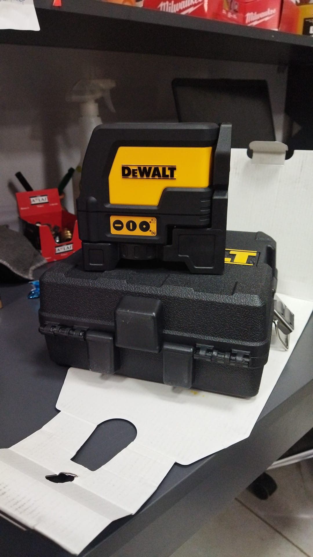 DEWALT NOKTA&ÇİZGİ LAZER HİZALAMA  DW0822-XJ